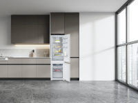 LG, il frigorifero da incasso porta design e tecnologia in cucina 